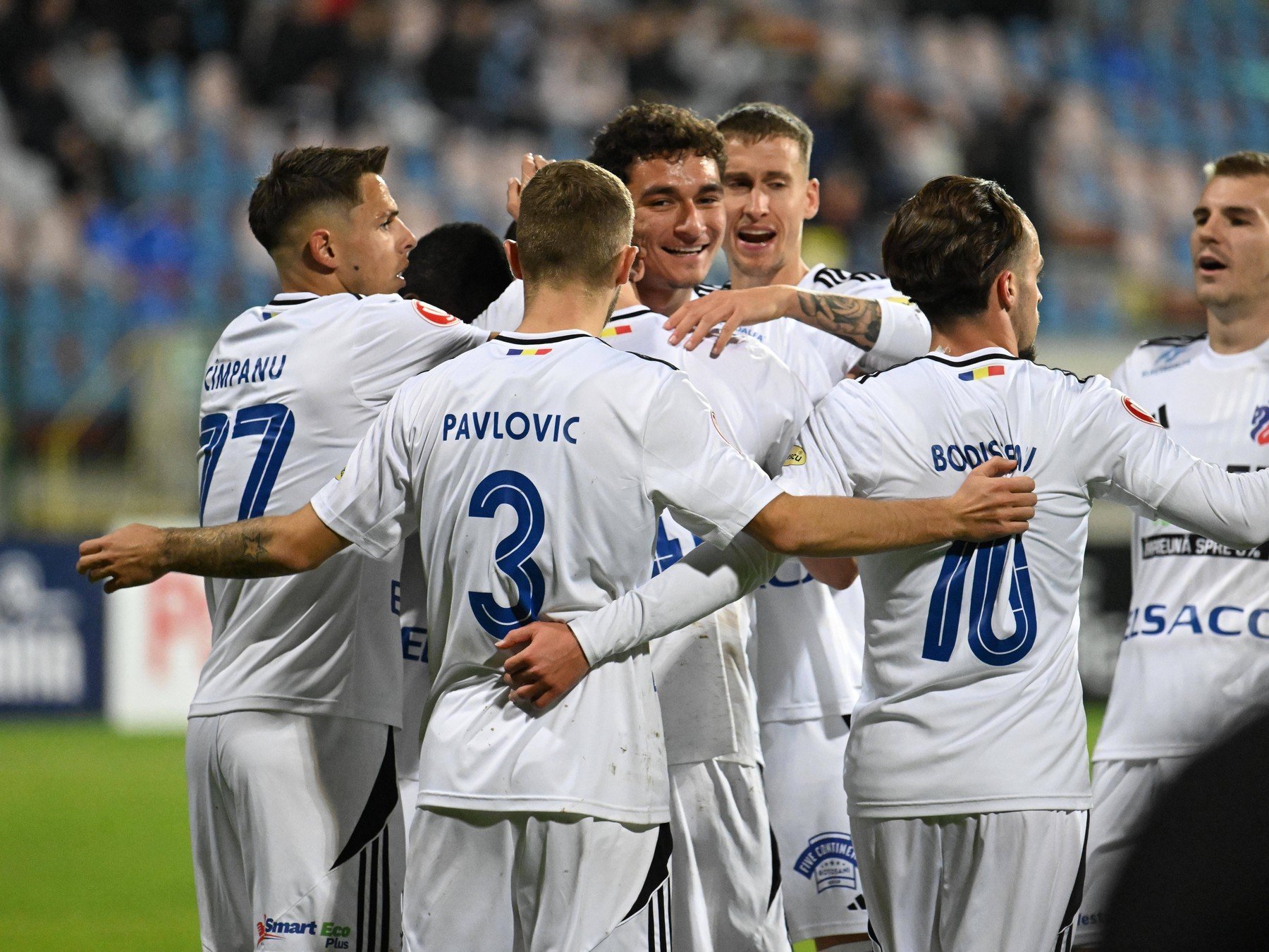 FC Botoșani țintește atacanți de renume: Iftime vizează Dugandzic și Alibec FC Botoșani își propune să devină o forță în SuperLiga, iar Valeriu Iftime, patronul clubului, a pus ochii pe doi atacanți care ar putea transforma echipa într-un competitor serios pentru titlu