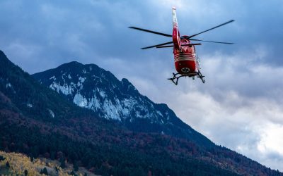 Piatra-Craiului-elicopter-Smurd-Salvamont-elicopter.jpg