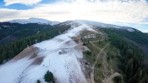 Prima sanie pe șine din Straja, în curând funcțională