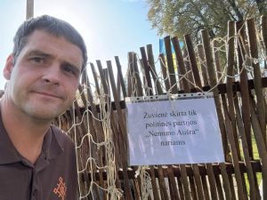 Liderul unui partid populist din Lituania, Remigijus Žemaitaitis, condamnat pentru antisemitism și amendat cu 5000 de euro, riscă să își piardă funcția de deputat