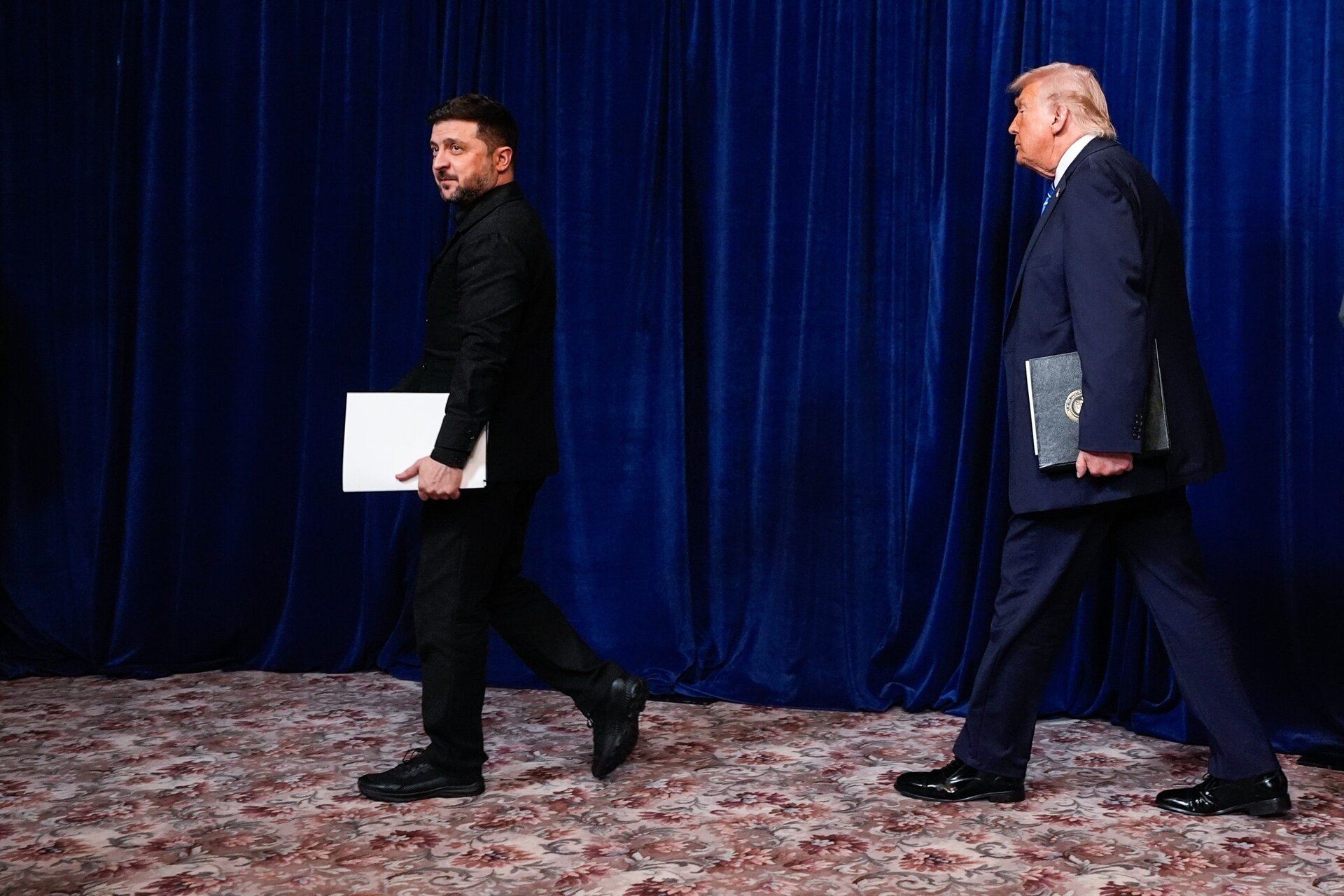 Rezumat: Președintele SUA, Donald Trump, a declarat că el și președintele ucrainean Volodimir Zelenski sunt aproape de un acord care ar putea încheia războiul din Ucraina