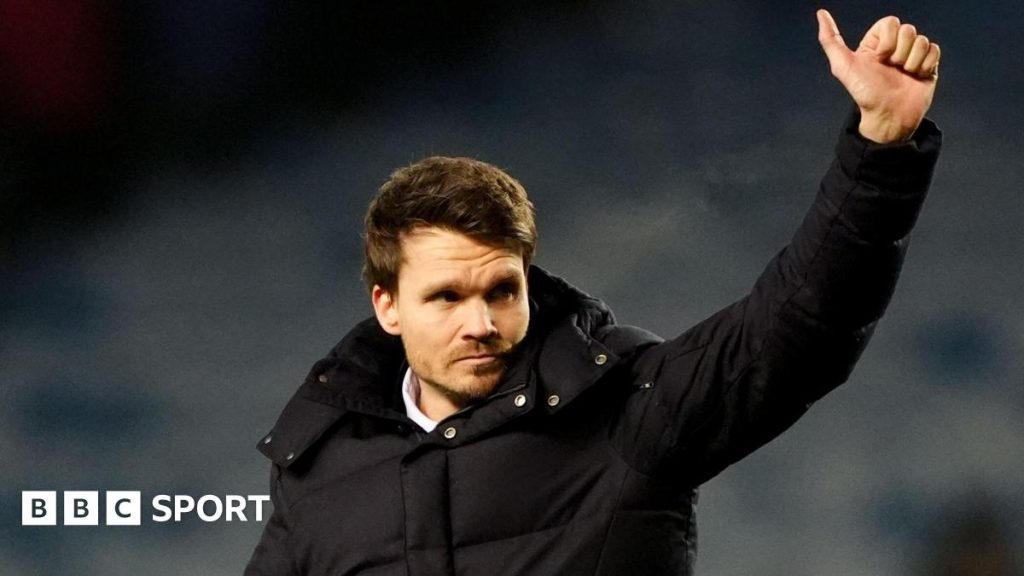 Rangers manager Danny Rohl celebrates at the final whistle after the 1-0 win against Hibernian in the Scottish Premiership at Ibrox