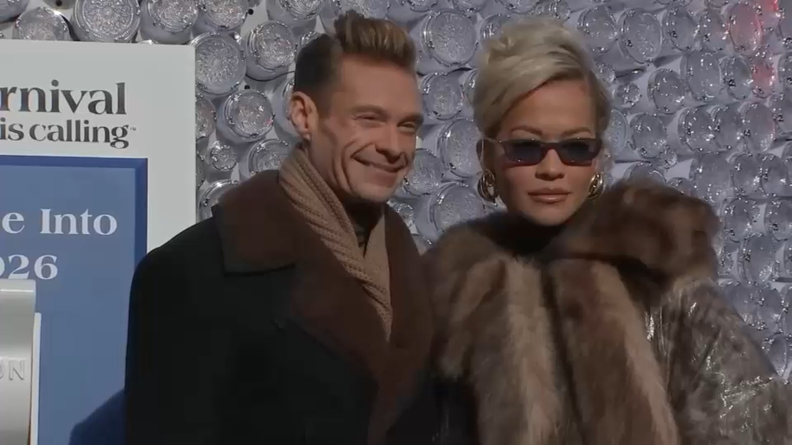 Revelionul Alături de Seacrest și Ora în Times Square: Pregătirile pentru un Spectacol Memorabil Ryan Seacrest și Rita Ora vor fi din nou gazdele celebre ale unuia dintre cele mai așteptate evenimente televizate din lume, „Dick Clark’s New Year’s Rockin’ Eve”, care se va desfășura în noaptea de 31 decembrie 2025 în Times Square, New York