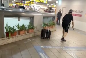 Taiwan: cel puțin două persoane decedate în urma unor incidente cu arme albe în metroul din capitală