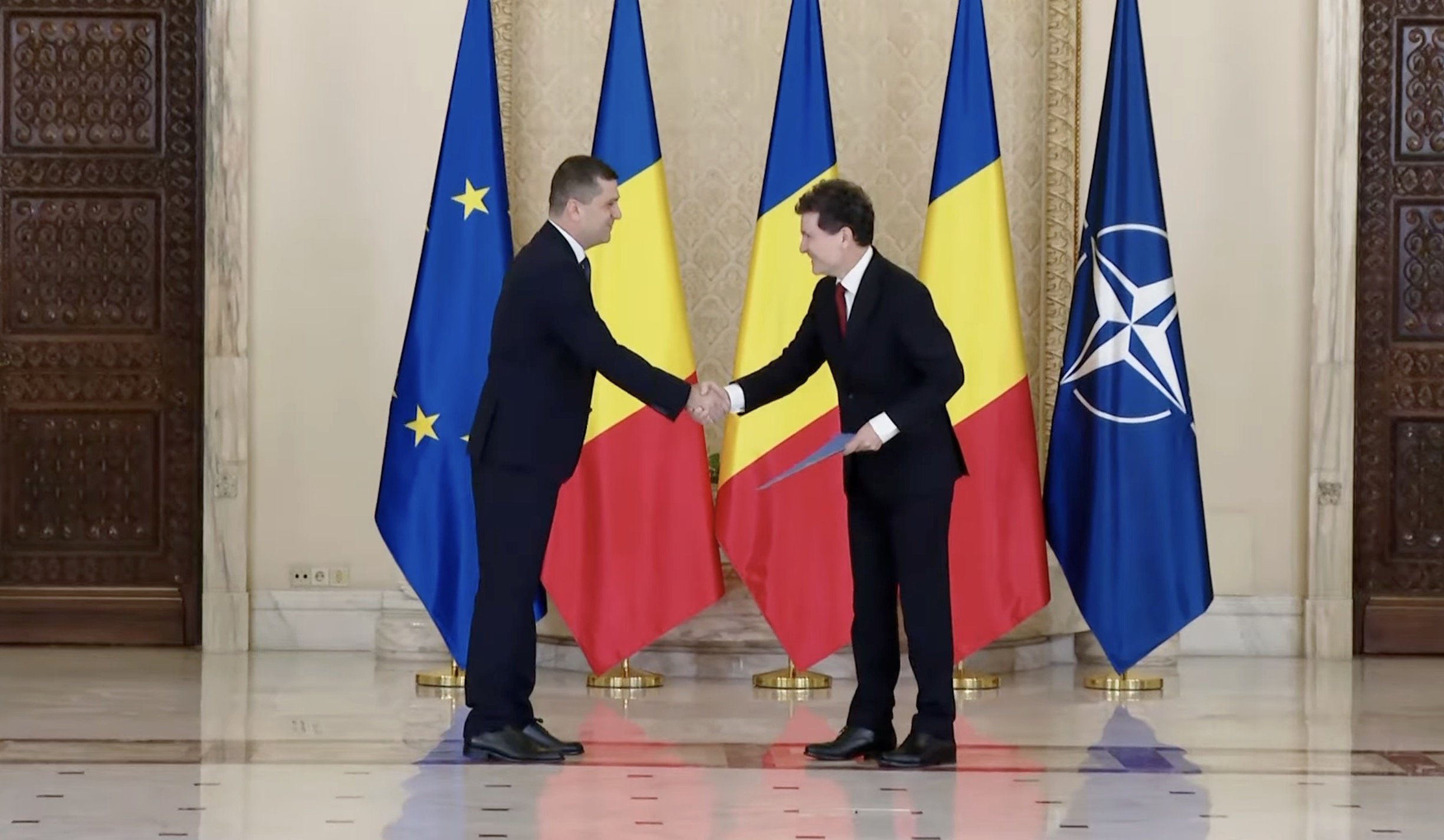 [ad_1] Președintele Nicușor Dan a semnat, marți, 23 decembrie, decretul oficial prin care Radu Miruță a fost numit în poziția de viceprim-ministru și ministru al Apărării Naționale