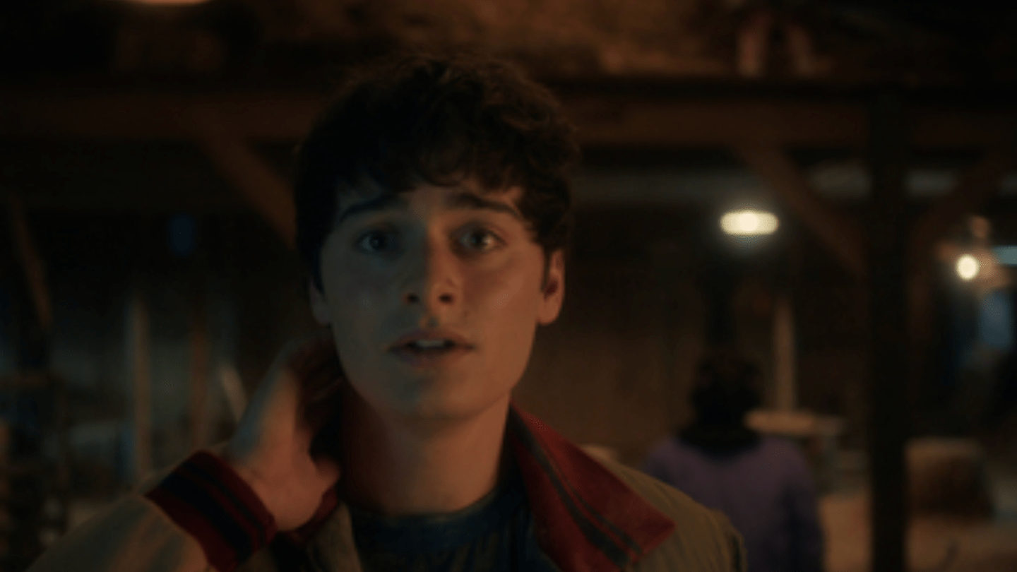 Ultimele Episoade din „Stranger Things 5” Răstoarnă Universul Hawkins Sezonul final al seriei „Stranger Things” a marcat o întorsătură dramatică în povestea sa complexă, cu lansarea volumului doi, care a adus cu sine atât revelații cât și momente emoționante