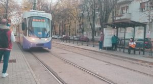 Primăria Timișoara colaborează cu orașul maghiar Szeged pentru implementarea unui sistem de monitorizare a transportului public și a calității aerului, utilizând senzori inteligente