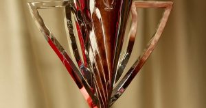 Iată o reformulare a titlului: “Etapa a 19-a din Liga 1: Transmisiune LIVE de la ora 17:30, întâlnirea dintre UTA și Petrolul. Astăzi au loc ultimele confruntări » Toate rezultatele și clasamentul actualizat pe site-ul nostru de știri sportive.”