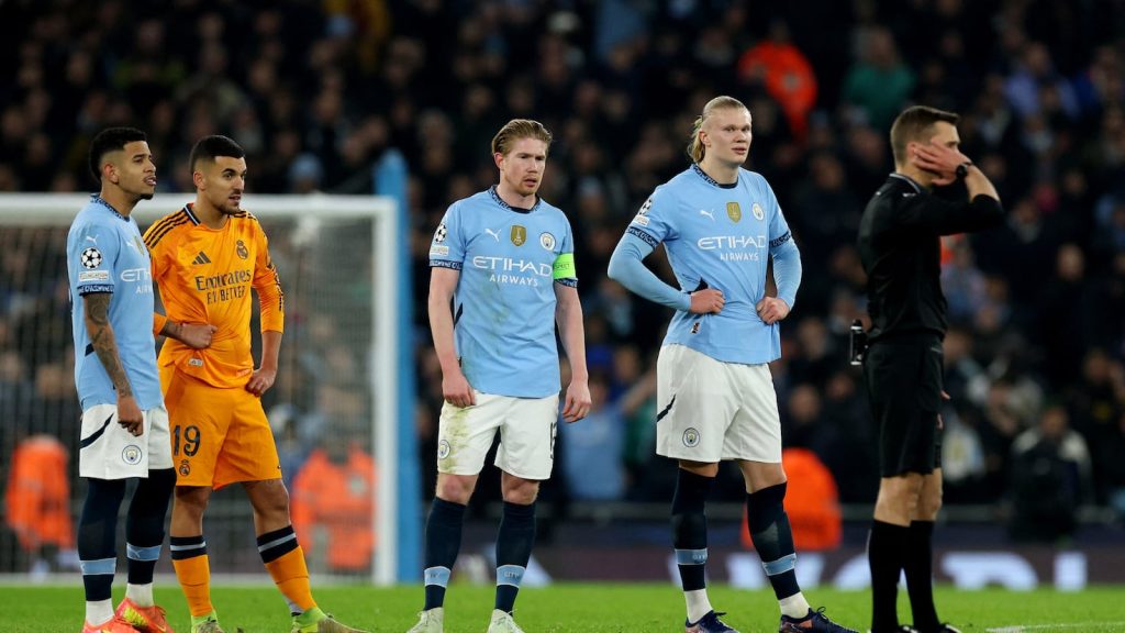 Turpin dirigirá el Real Madrid-City y Siebert, el Athletic-PSG