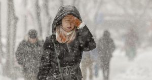 Vremea de Anul Nou, după un Crăciun cu ninsoare și vânt