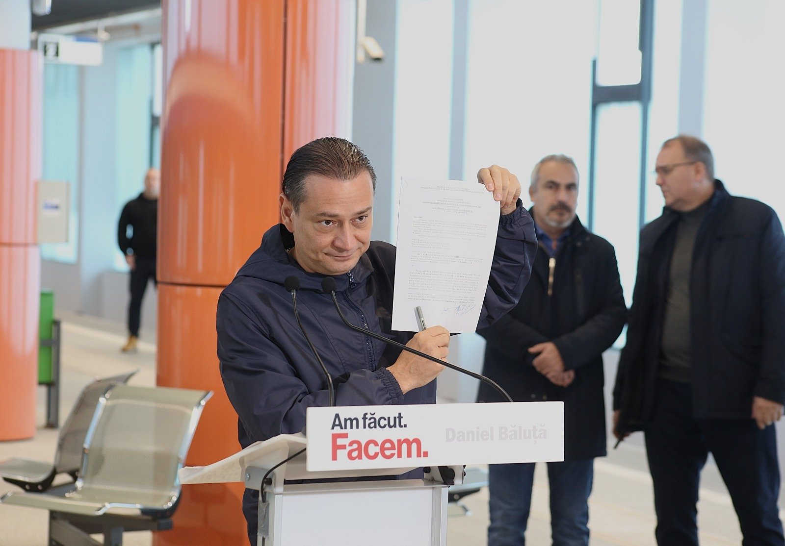Primăria dă startul celei mai ample investiții publice locale din România! Primarul Daniel Băluță a semnat ordinul de început al lucrărilor de extindere pentru magistrala de metrou M4