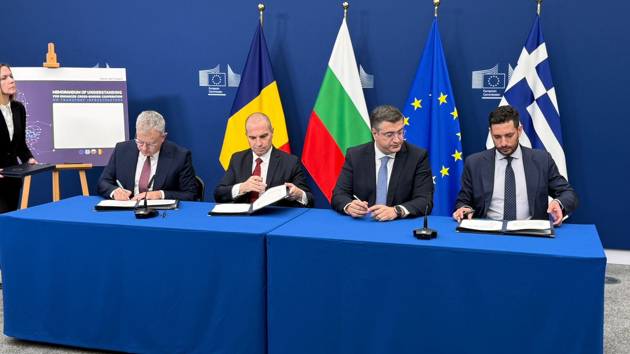 [ad_1] România, Grecia și Bulgaria au semnat recent un acord pentru intensificarea colaborării în domeniul infrastructurii de transport