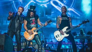 Trupa legendară Guns N’ Roses lansează două noi piese single, intitulate “Nothin'” și “Atlas”.