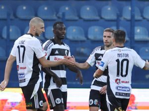 Iată o reformulare a titlului: “Meci Electrizant: Sepsi și ”U” Cluj termină la egalitate, scor 2-2, într-un meci din județul Covasna. Iată cum arată situația în grupa echipelor cu supranumele ”epcile Roșii”