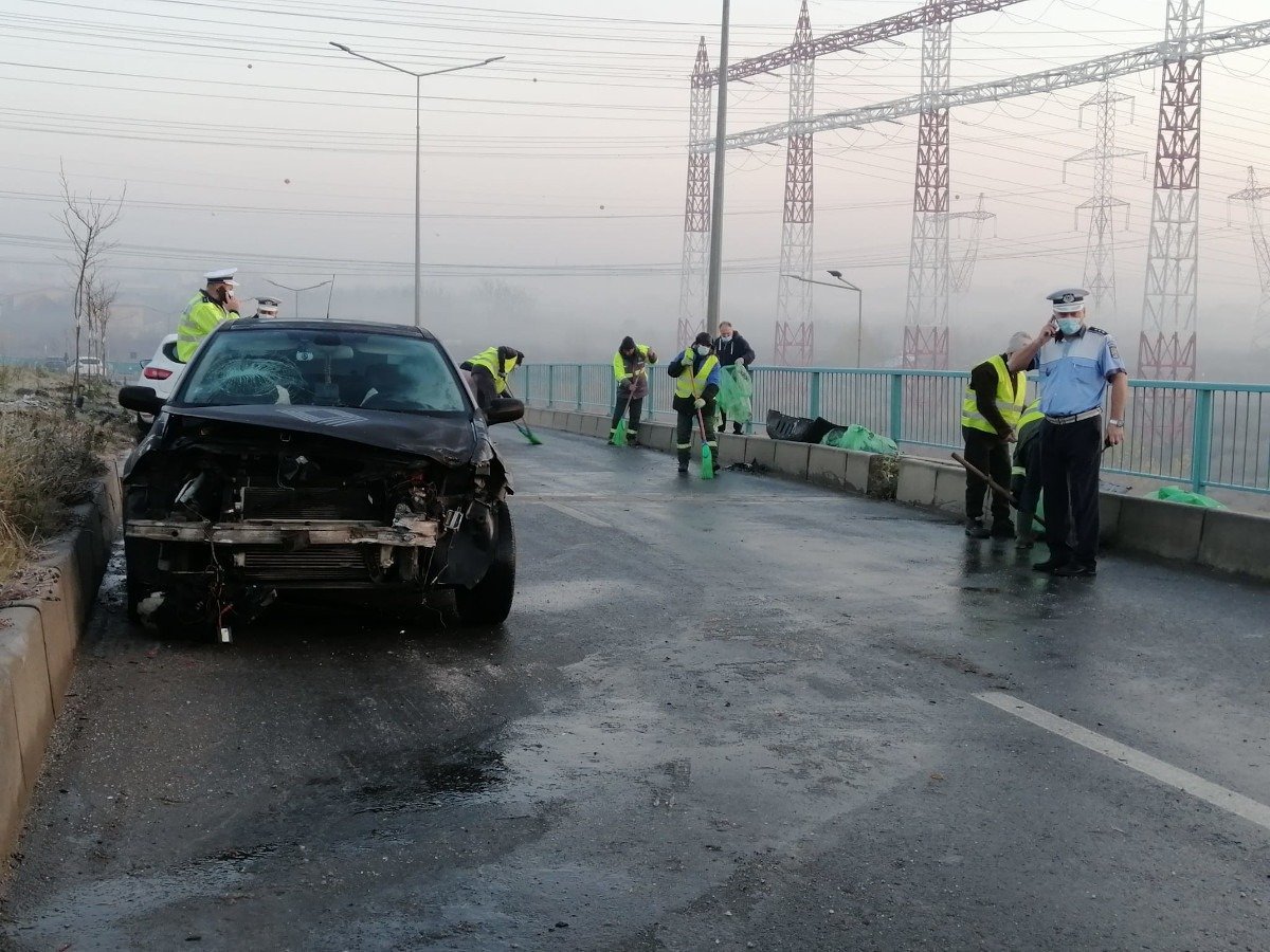 Evenimente în serie cauzate de polei: șase autoturisme implicate în Constanța și cincisprezece în Prahova, fără victime înregistrate