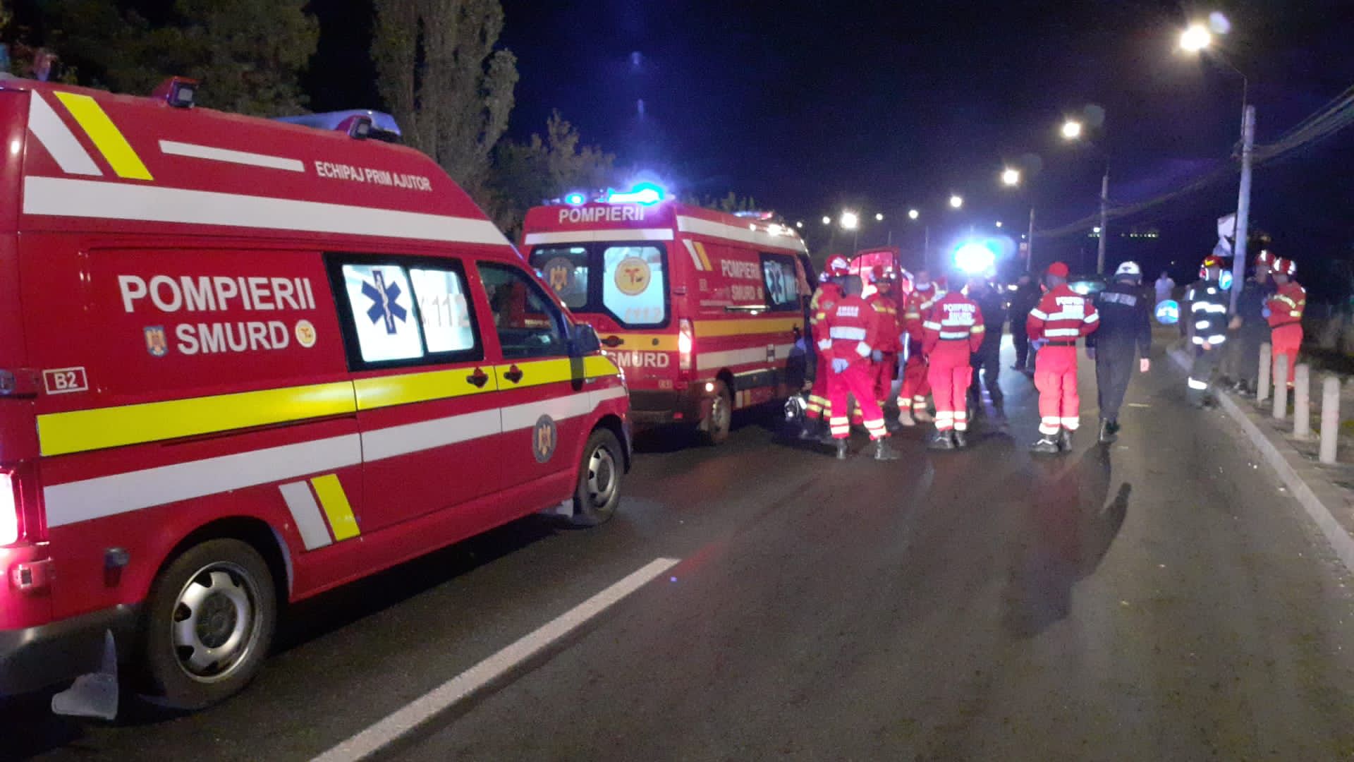 [ad_1] Zece persoane, printre care șapte copii, au fost rănite și duse la spital după ce microbuzul în care se aflau a lovit un imobil într-un accident rutier produs duminică pe drumul național 14, în localitatea Bratei, județul Sibiu, conform informațiilor transmise de agenția de presă Agerpres