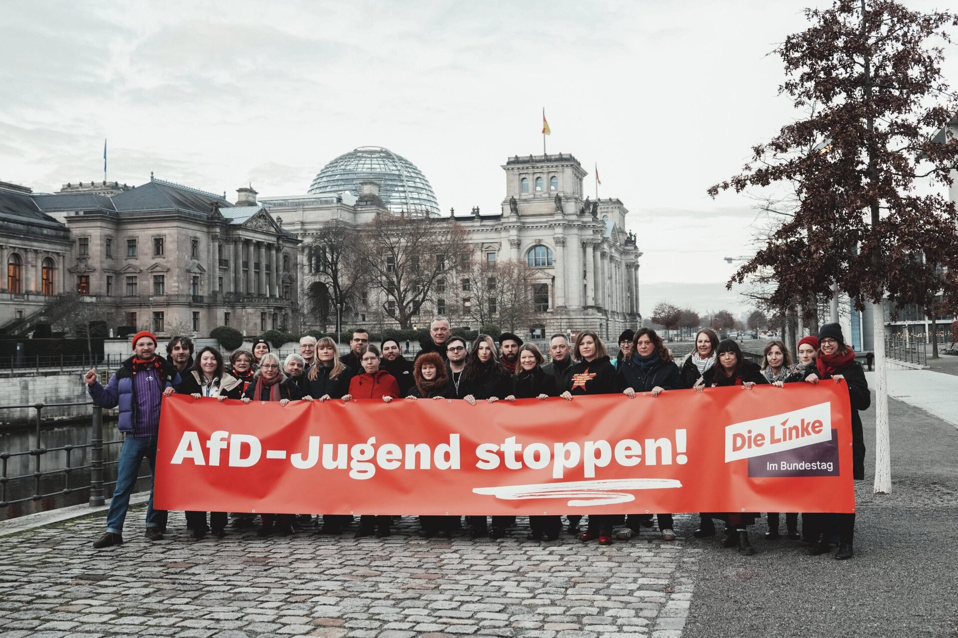 [ad_1] Opoziția din Germania susține că partidul de extremă dreaptă Alternativa pentru Germania (AfD) colectează informații care ar putea fi utilizate de serviciile secrete ruse