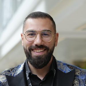 Român ce a achiziționat Financial Times și The Next Web vrea să promoveze România în lumea tech