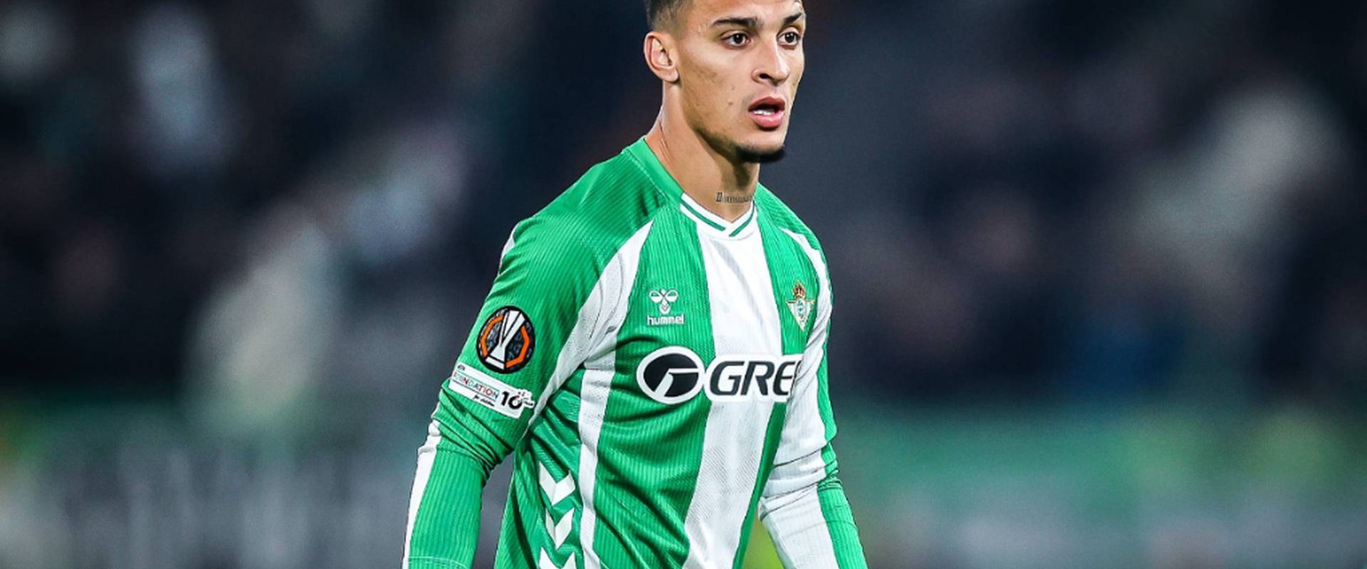 antony-jugador-del-real-betis-16-9-aspect-ratio-default-0_da39.jpg