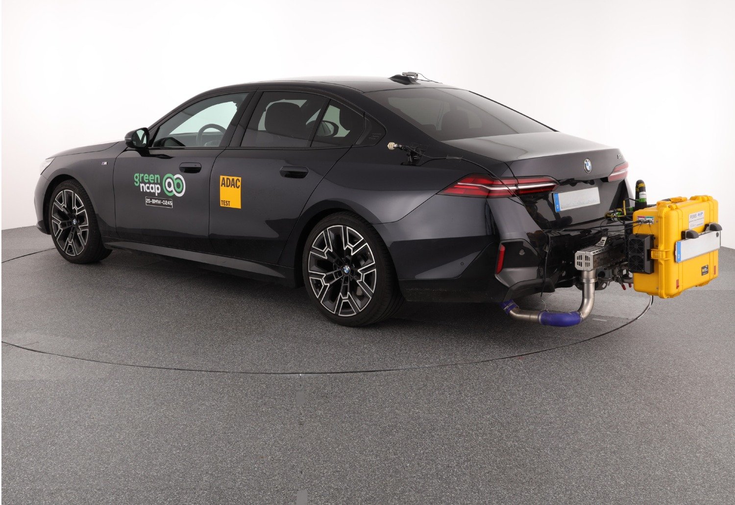 Programul GreenNCAP dezvăluie discrepanțe surprinzătoare între performanțele reale și cele declarate ale mașinilor moderne Revizuirea impactului real al vehiculelor asupra mediului a relevat diferențe majore între datele oficiale și rezultatele obținute în condiții reale de utilizare