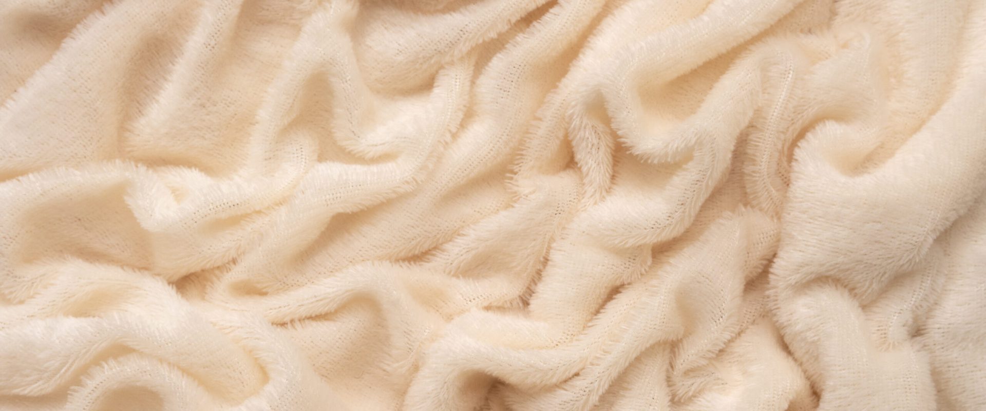close-up-detail-cozy-clothing-texture-scaled.jpg