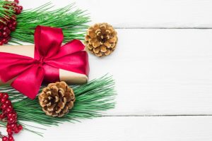 Ce conțin cutiile de cadouri de Crăciun și care sunt prețurile lor în decembrie 2025, oferite de cofetării