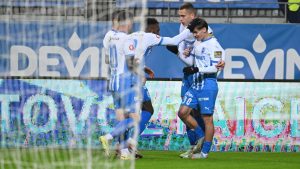 David Matei marchează primele sale goluri în Superligă pentru Universitatea Craiova în meciul cu Csikszereda! Tânărul oltean a strălucit în prima repriză.