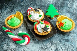 Cele mai spectaculoase deserturi tradiționale europene de Crăciun și poveștile din spatele lor / Top zece prăjituri iconice pentru masa de Crăciun în Europa