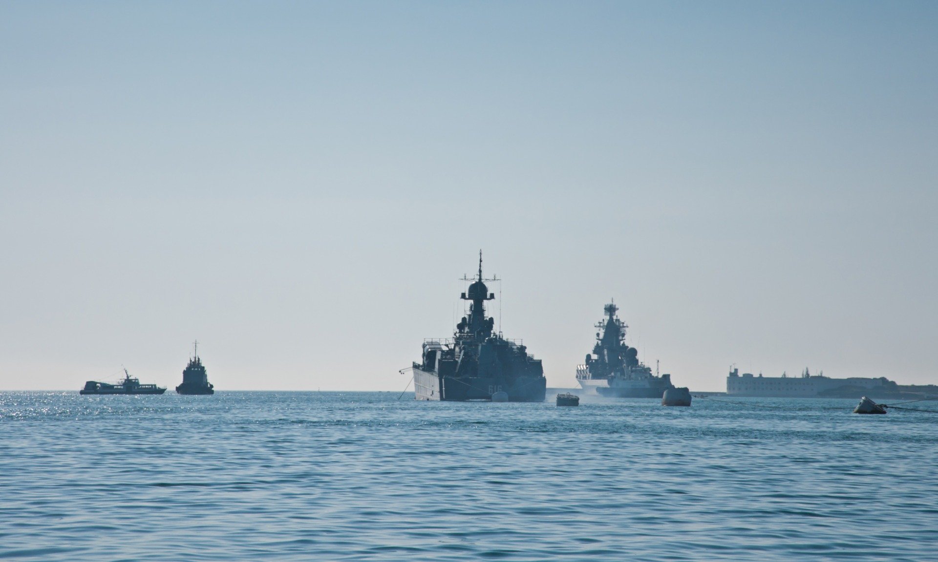 [ad_1] O flotilă navală a Chinei, condusă de o navă de asalt amfibie de tip 075, s-a deplasat în Marea Filipinelor și a mers spre sud, ceea ce a determinat o reacție rapidă din partea Australiei, conform site-ului de știri scmp.com