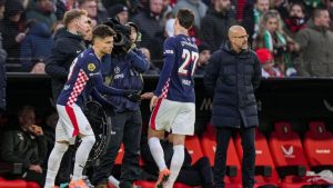Peter Bosz, admirat de succesorul lui Dennis Man la PSV: “A realizat o performanță remarcabilă”
