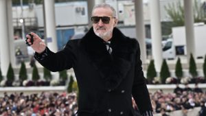 Gigi Becali lansează acuzații serioase împotriva unei celebrități de la FCSB și preconizează o schimbare radicală: ”Unde ai mai întâlnit așa ceva?”