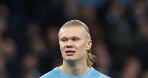 Iată o reformulare a titlului: “Erling Haaland critică un aspect al fotbalului: ‘Ar fi lipsă de onestitate'”.