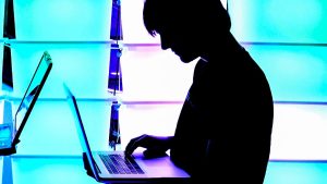 1,8 milioane de device-uri Android, preluate de hackeri pentru atacuri online