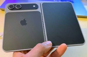 Imagini-spion cu iPhone pliabil, Apple lucrează la un telefon foldabil de tip carte
