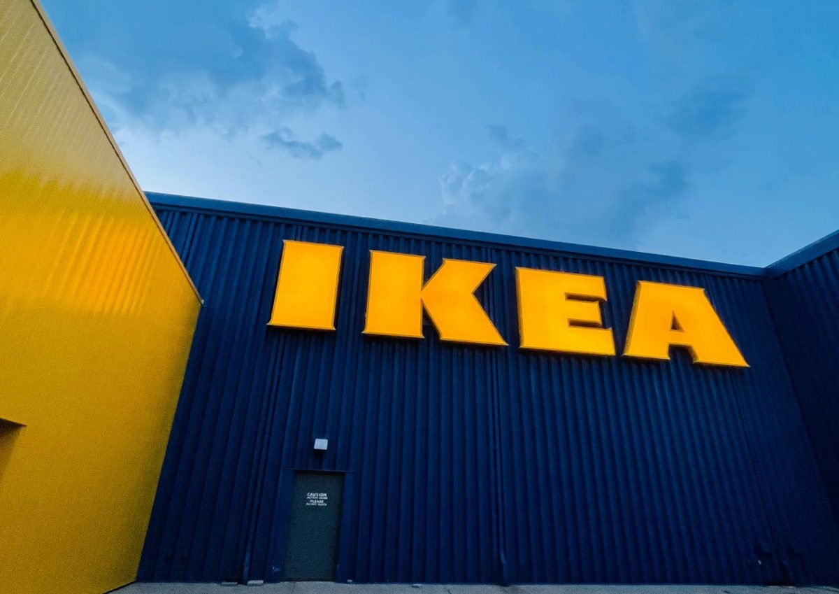 Protest la IKEA din Italia: „Nu se poate trăi cu doar 1.000 de euro” / „În ultimul an, angajații au generat venituri de 98 de milioane de euro pentru companie”