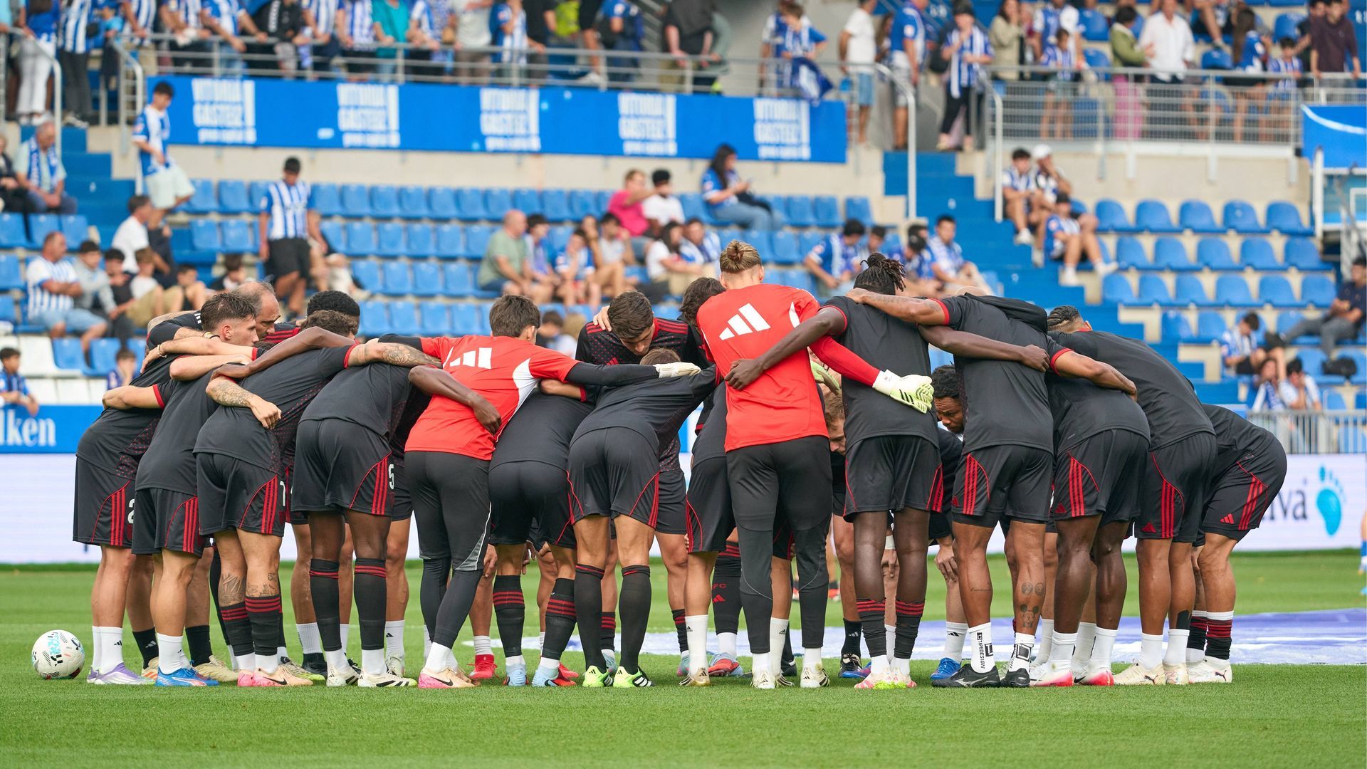 Echipele oficiale pentru meciul din Cupa Regilor intre Deportivo Alaves si Sevilla Football Club au fost anuntate.