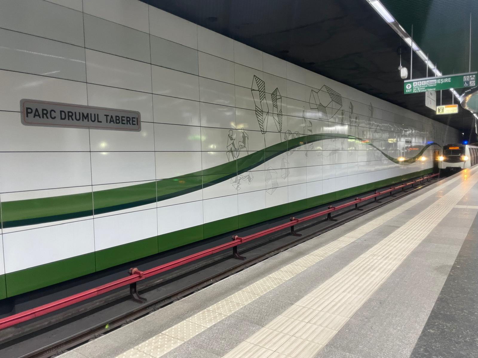 Peste 6,5 milioane de călătorii cu metroul în Drumul Taberei, estimare pentru 2025. Însă, Magistrala 5 rămâne în așteptarea trenurilor moderne.