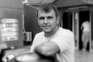 Lumea presei din România este în doliu. A trecut la cele veșnice Mihai Stegerean, un fost redactor-șef de știri la postul de televiziune B1 TV.