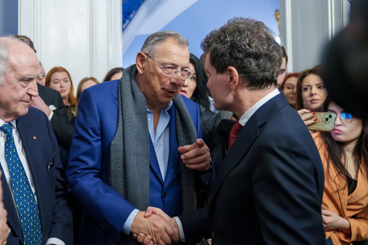 Nicușor Dan a avut o discuție la Londra cu inginerul român Sir George Iacobescu, creatorul renumitului centru financiar Canary Wharf”