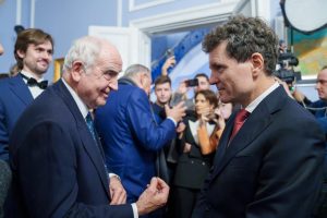 Președintele Nicușor Dan a avut o discuție la Londra cu Nicolae Rațiu, fiul lui Ion Rațiu”
