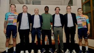 Andres Iniesta își asumă rolul de proprietar al unei echipe de ciclism!