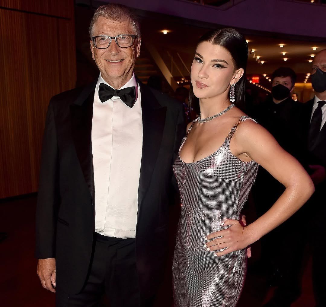 [ad_1] Phoebe Gates, fiica cofondatorului Microsoft Bill Gates, a realizat un progres semnificativ în domeniul startup-urilor bazate pe inteligență artificială (AI)