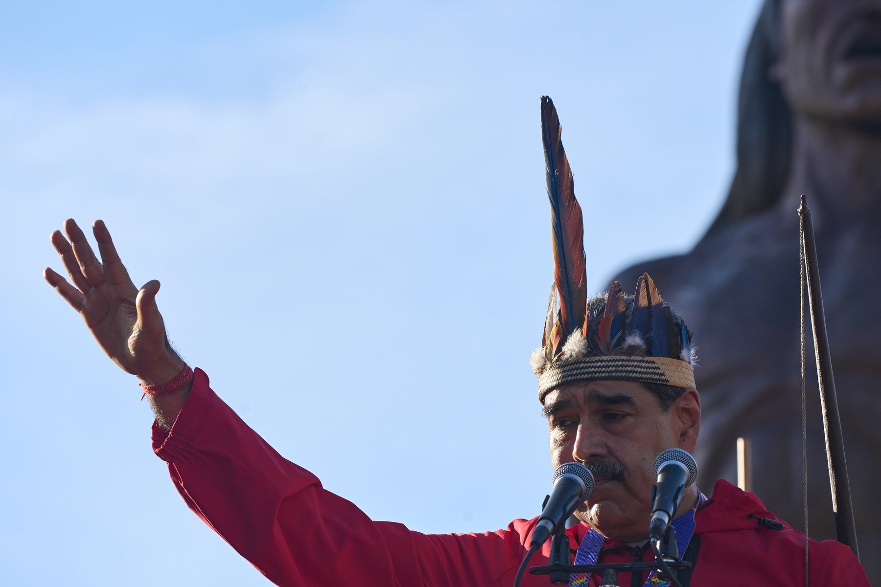 Statu quo schimbat în Venezuela? Liderul Nicolás Maduro, capturat de NATO în cel mai detaliat atac din ultimii ani Amenințarea regimului comunist din Venezuela a luat o întorsătură neașteptată după ce, în urma unei operațiuni militare de amploare, liderul Nicolás Maduro a fost capturat de forțele speciale ale Statelor Unite