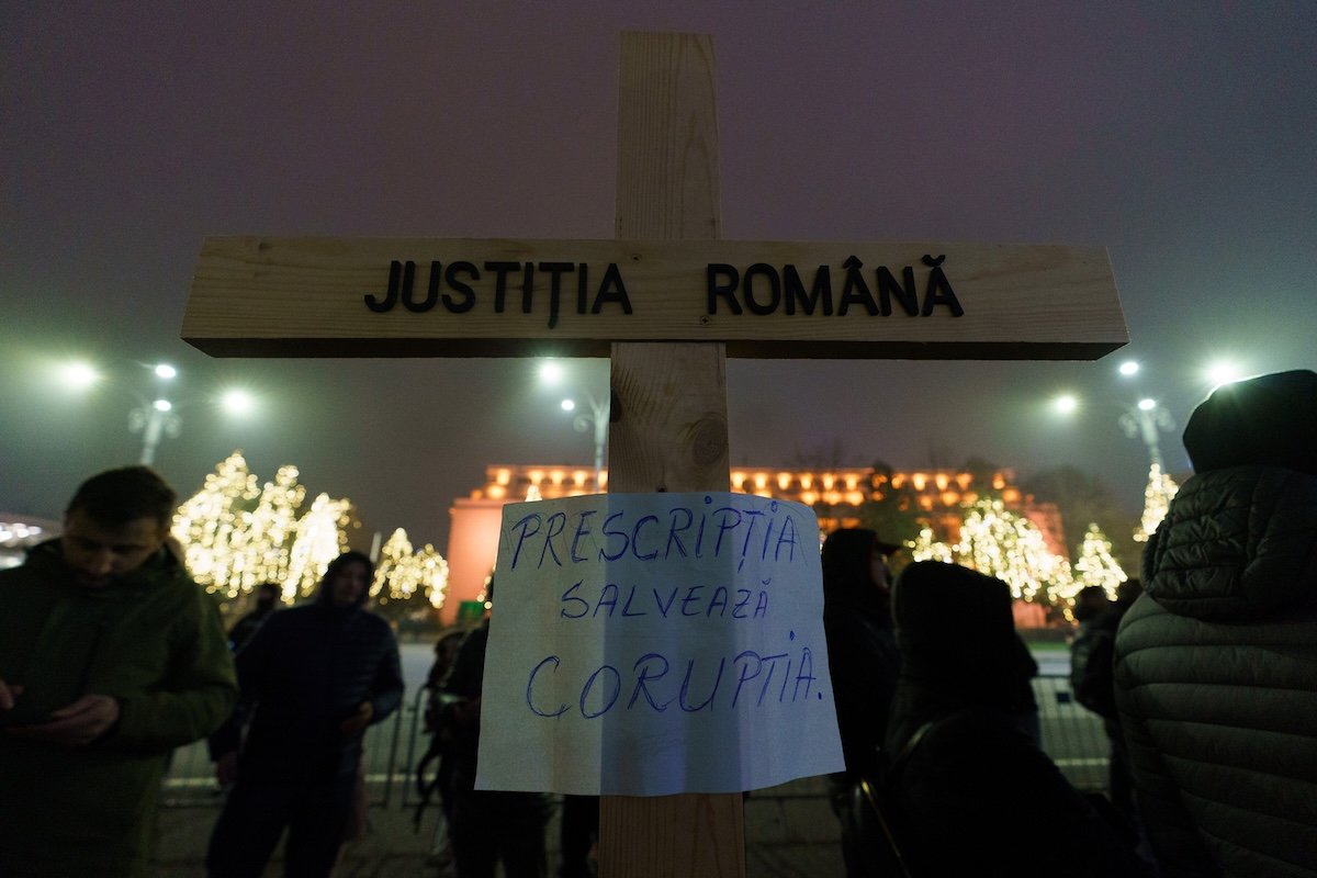 Live Text | Peste 8.000 de persoane participă la marșul „Împreună pentru Justiție!”, din Piața Universității spre Piața Victoriei