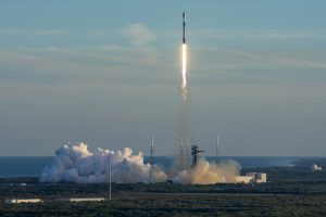 SpaceX lansează o ofertă publică inițială de 400 mld. $, punând Wall Street în vizorul cerului