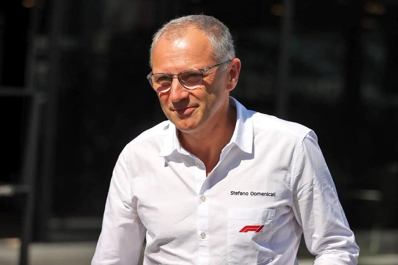 Formula 1 Extinde Formatul de Cursa Scurta Incepand cu 2027, Anunta Directorul Executiv

sau

Campionatul de Formula 1 va adopta un format de cursa scurta extins incepand cu anul 2027, a declarat seful executiv al organizatiei.

sau

Incepand cu anul 2027, Formula 1 va extinde formatul de curse scurte, a anuntat directorul executiv al seriei.