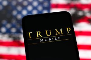 Trump Mobile comercializează telefoane refăcute, deși T1 propriu nu e încă disponibil