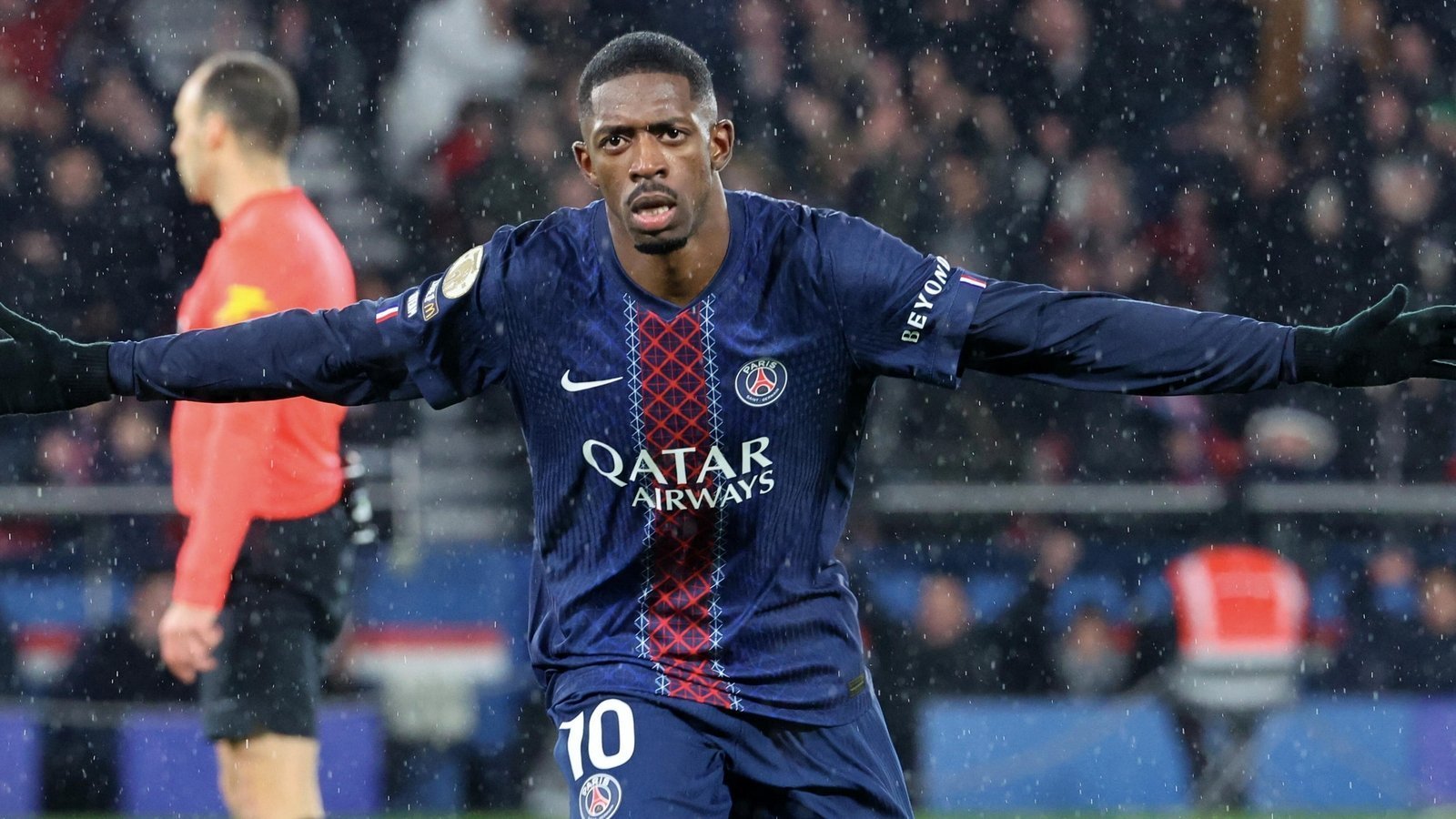 PSG își consolidează poziția în Ligue 1 datorită lui Dembele Paris Saint-Germain (PSG) a sărbătorit o victorie convingătoare în fața lui Lille, scor 3-0, în urma unei prestații excepționale a internaționalului francez Ousmane Dembele, care a marcat două goluri