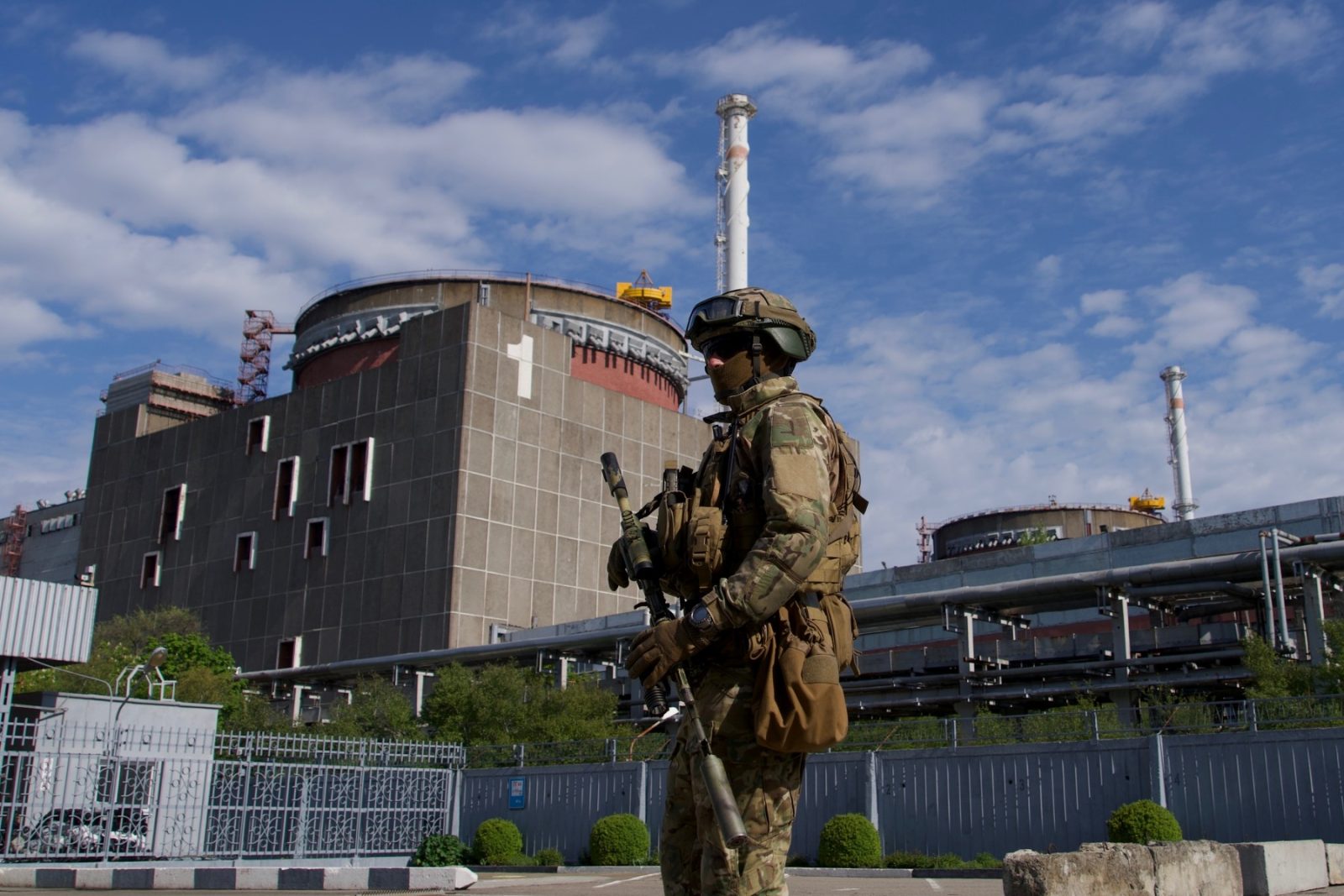 Amenințare gravă pentru infrastructura energetică a Ucrainei: Moscova pregătește noi lovituri asupra sistemului de alimentare cu energie Serviciile de informații militare din Ucraina avertizează că Rusia intensifică eforturile de a destabiliza sistemul energetic al țării, urmărind noduri critice ale rețelei pentru a lăsa populația civilă fără curent electric și căldură