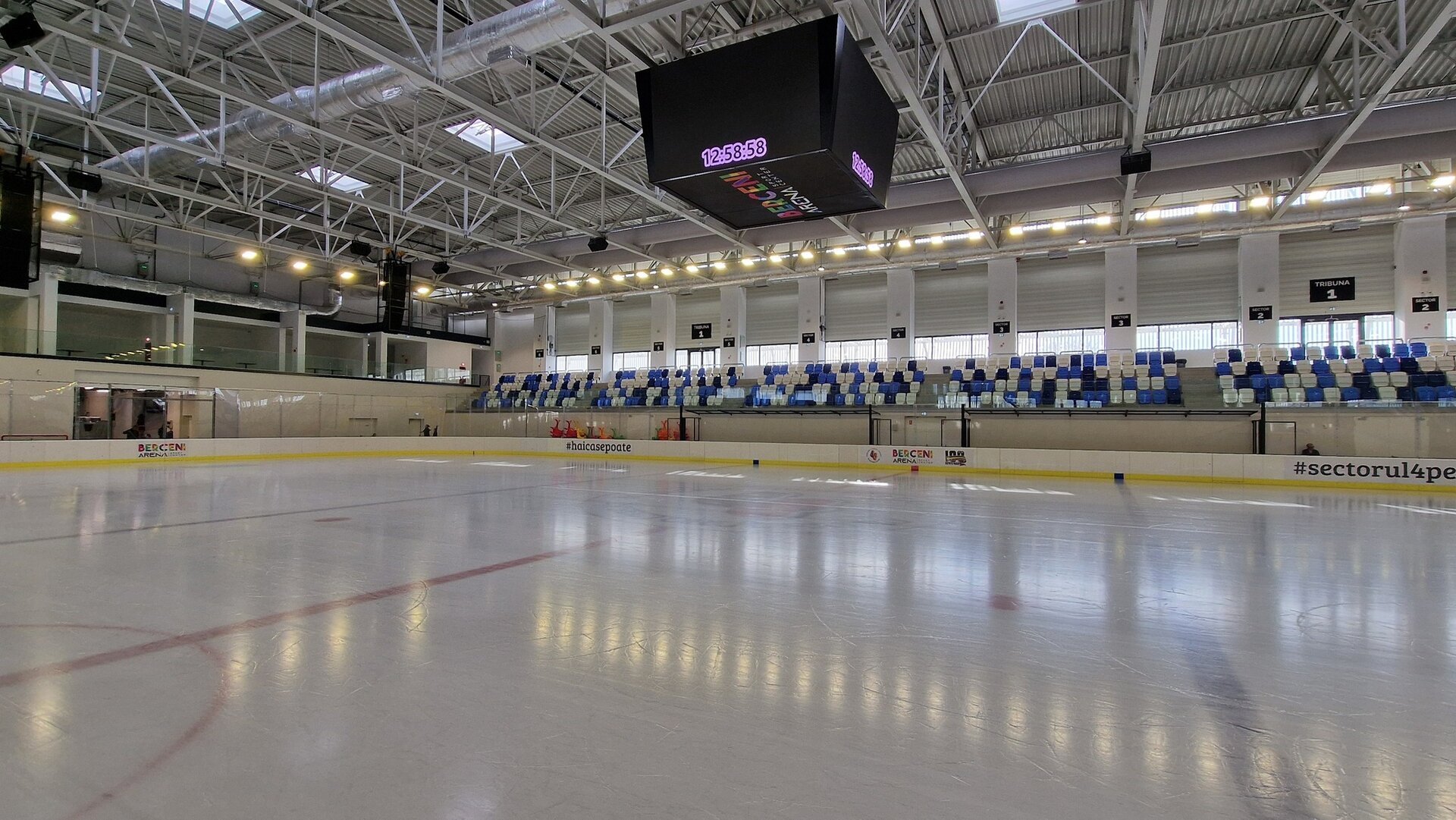 Patinoarul Berceni Arena se redeschide cu rezervări online gratuite în weekend, pentru a evita cozile și a asigura un acces mai ordonat După o perioadă de închidere și o reluare treptată a activităților, patinoarul Berceni Arena își reia complet programul de agrement cu o noutate importantă: rezervările pentru sesiuni se pot face online, gratuit